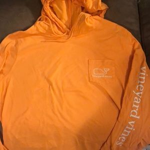 Vineyard Vines long sleeved t shirt hoodie